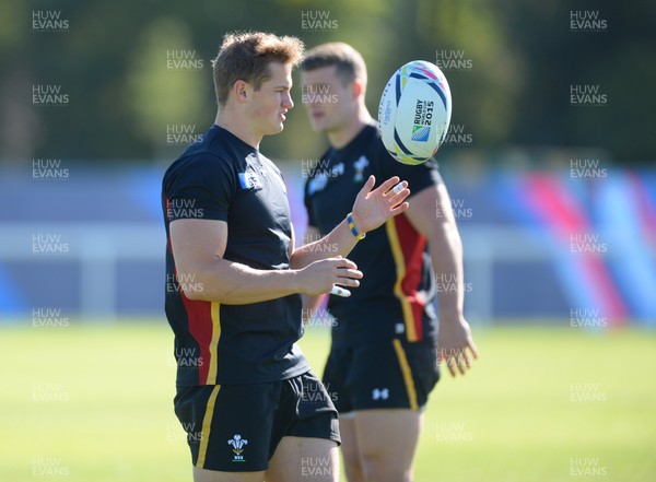 250915 - Wales Rugby World Cup Training -Hallam Amos during training