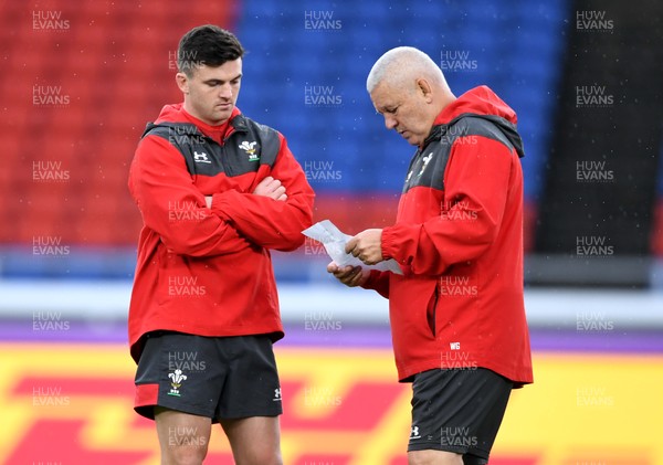 251019 - Wales Rugby Training - Warren Gatland with son Bryn during training