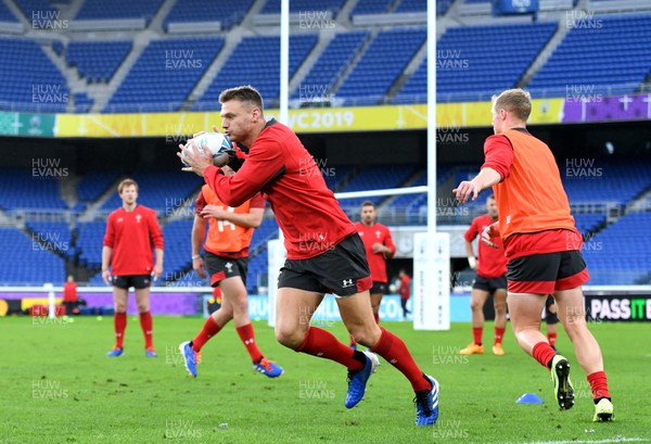 251019 - Wales Rugby Training - Dan Biggar during training