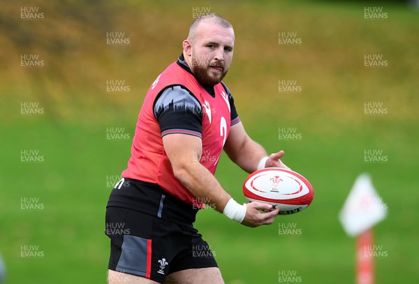 251022 - Wales Rugby Training - Dillon Lewis during training