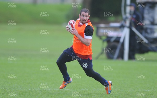 25.11.11 - Wales Rugby Training - Shane Williams during training. 