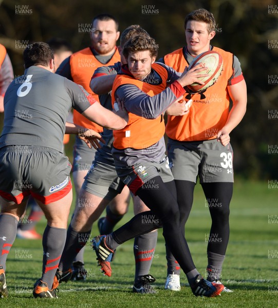 251113 - Wales Rugby Training -Hallam Amos during training