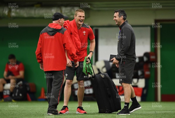 251119 - Wales Rugby Training - Neil Jenkins, Johnny McNicholl and Stephen Jones