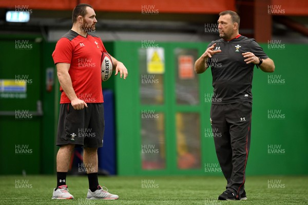251119 - Wales Rugby Training - Ken Owens and Jonathan Humphreys