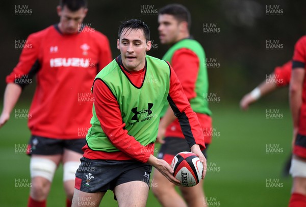 251119 - Wales Rugby Training - Sam Davies