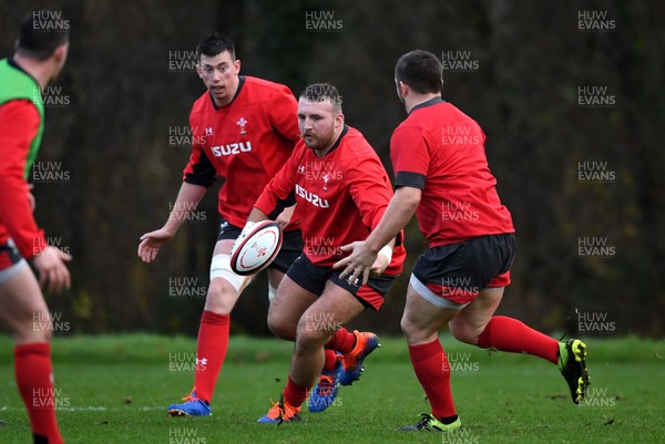 251119 - Wales Rugby Training - Dillon Lewis