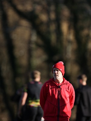 251125 - Wales Rugby Training with the Scarlets as they prepare for their game against South Africa - Steve Tandy, Head Coach during training