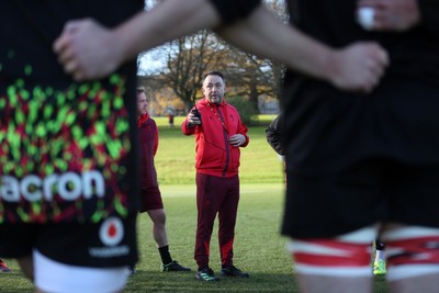 251125 - Wales Rugby Training with the Scarlets as they prepare for their game against South Africa - Matt Sherratt, Attack Coach during training