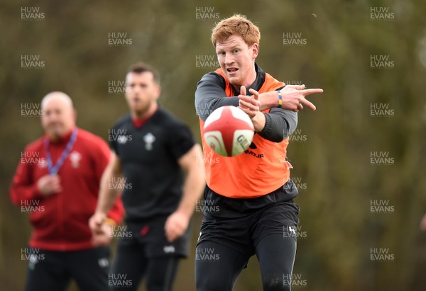260118 - Wales Rugby Training - Rhys Patchell during training