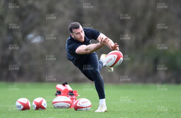 260118 - Wales Rugby Training - Gareth Davies during training