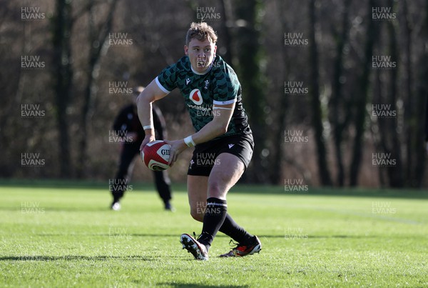 260124 - Wales Rugby Training in the first week of the Gunniess 6 Nations camp - Sam Costelow during training