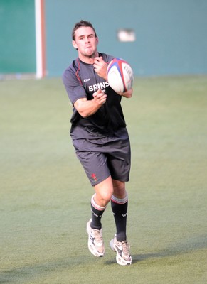 26.02.08 - Wales Rugby Training - Lee Byrne during training 