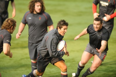 26.02.08 - Wales Rugby Training - James Hook during training 