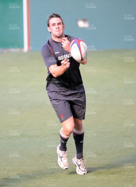 26.02.08 - Wales Rugby Training - Lee Byrne during training 