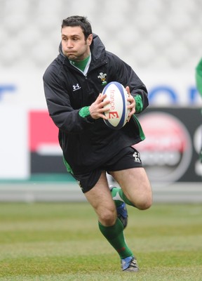 26.02.09 - Wales Rugby Training - Stephen Jones in action during training. 