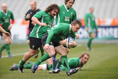 26.02.09 - Wales Rugby Training - Matthew Rees in action during training. 