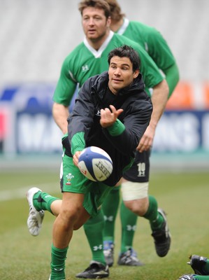 26.02.09 - Wales Rugby Training - Mike Phillips in action during training. 