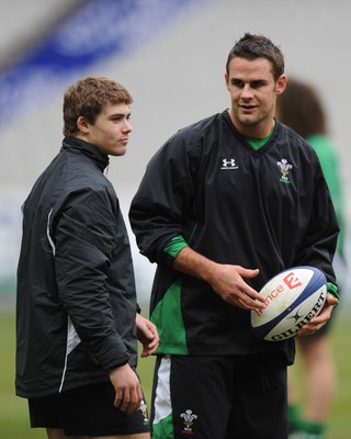 26.02.09 - Wales Rugby Training - Leigh Halfpenny and Lee Bynre during training. 