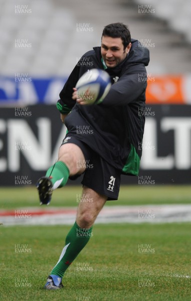 26.02.09 - Wales Rugby Training - Ryan Jones in action during training. 