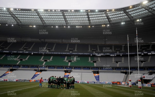 26.02.09 - Wales Rugby Training - The Welsh team train at the Stade de France. 