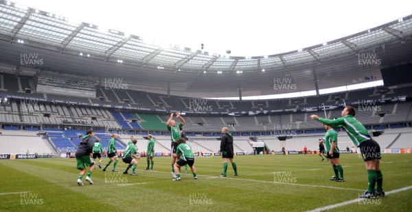 26.02.09 - Wales Rugby Training - The Welsh team train at the Stade de France. 