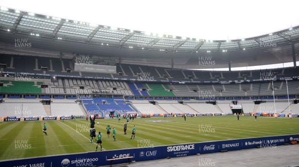 26.02.09 - Wales Rugby Training - The Welsh team train at the Stade de France. 