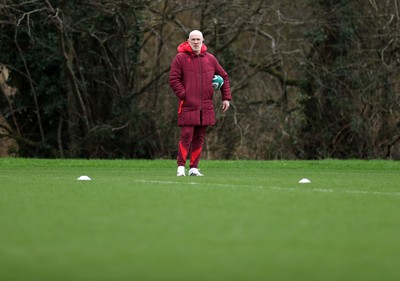 260226 - Wales Rugby Training - Steve Tandy, Head Coach during training