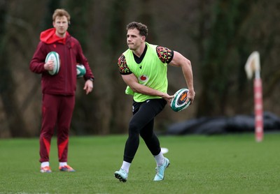 260226 - Wales Rugby Training - Kieran Hardy during training