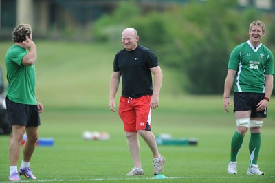26.05.10 - Wales Rugby Training and Press Conference - Wales Kicking coach Neil Jenkins during training. 