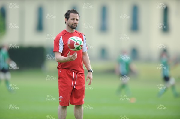 26.05.10 - Wales Rugby Training and Press Conference - Craig White during training. 