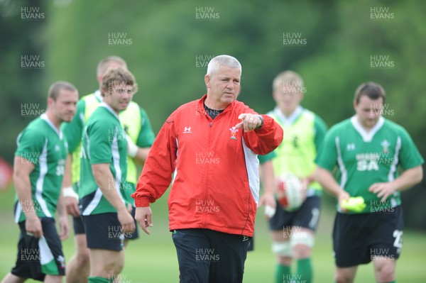26.05.10 - Wales Rugby Training and Press Conference - Wales head coach Warren Gatland during training. 