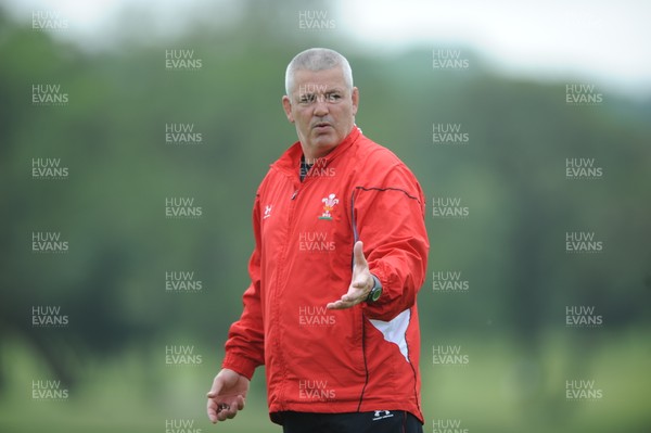 26.05.10 - Wales Rugby Training and Press Conference - Wales head coach Warren Gatland during training. 