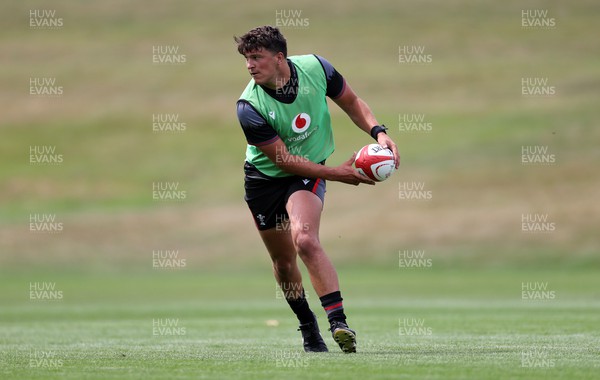 260623 - The first official day of Rugby World Cup Training for the Welsh Rugby Squad - Teddy Williams during training