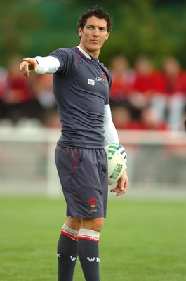 26.09.07 - Wales Rugby World Cup Training - James Hook during training 