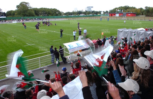 26.09.07 - Wales Rugby World Cup Training - Wales players take part in a training session open to the public in St Nazaire 