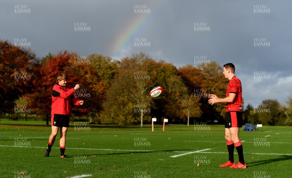 261020 - Wales Rugby Training - James Davies and Liam Williams during training