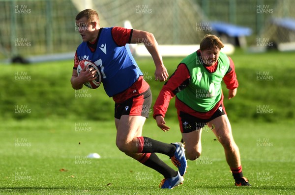 261020 - Wales Rugby Training - Shane Lewis-Hughes during training
