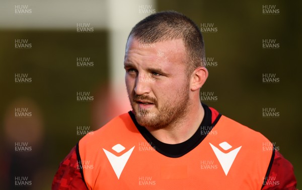 261020 - Wales Rugby Training - Dillon Lewis during training