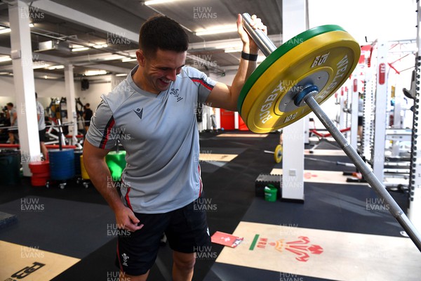 261022 - Wales Rugby Gym Session - Owen Watkin during a weights session