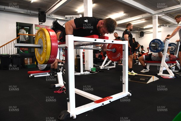 261022 - Wales Rugby Gym Session - Rhodri Jones during a weights session