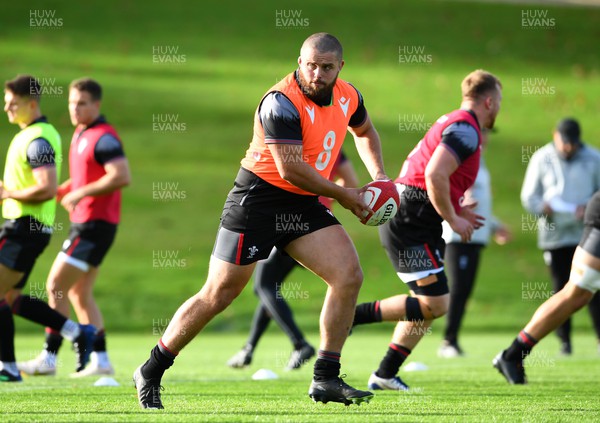 261022 - Wales Rugby Training - Nicky Smith during training