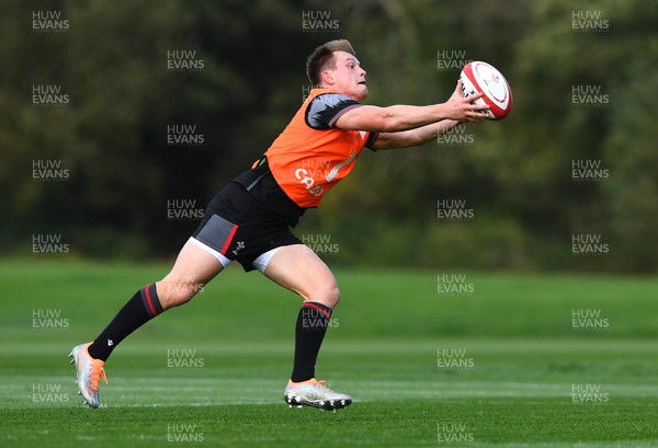 261022 - Wales Rugby Training - Nick Tompkins during training
