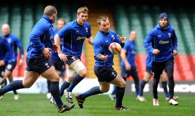 26.11.10 - Wales Rugby Training - Matthew Rees during training. 