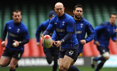 26.11.10 - Wales Rugby Training - Tom Shanklin during training. 
