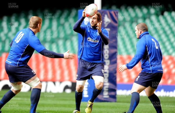 26.11.10 - Wales Rugby Training - Ryan Jones during training. 