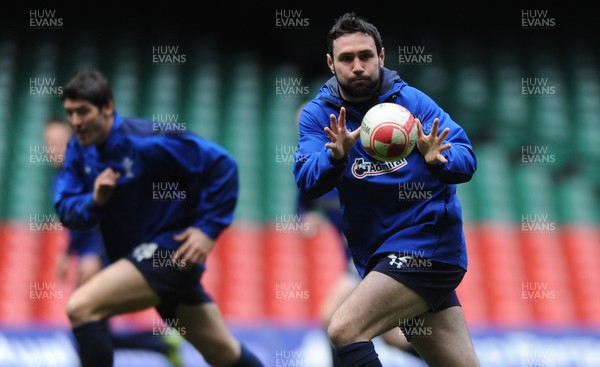 26.11.10 - Wales Rugby Training - Stephen Jones during training. 