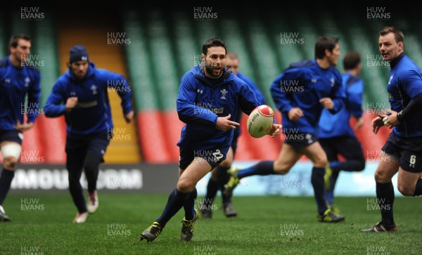 26.11.10 - Wales Rugby Training - Stephen Jones during training. 