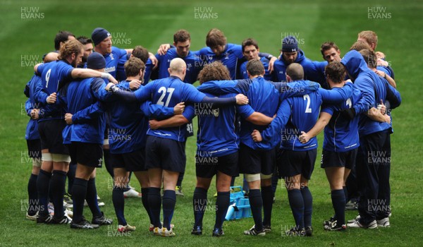 26.11.10 - Wales Rugby Training - Wales huddle during training. 