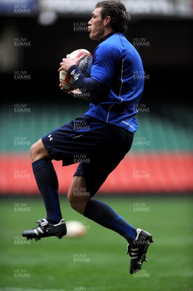 26.11.10 - Wales Rugby Training - Tom James during training. 