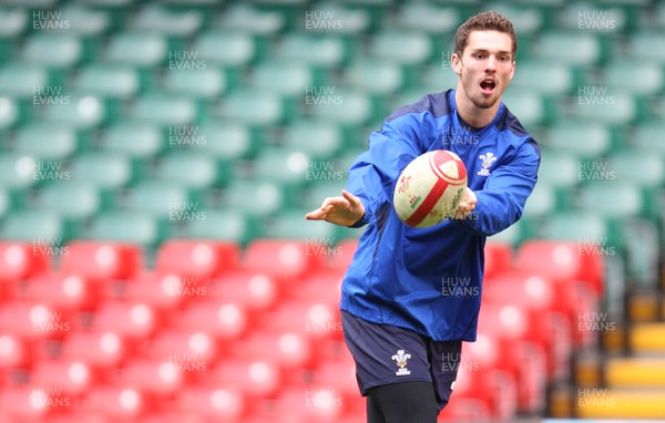 26.11.10...Wales Rugby Captains run -  Wales' George North during training 